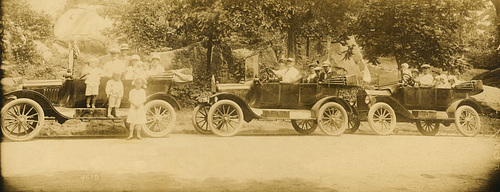 Cars and Families at Devil's Den, Gettysburg, Pa.