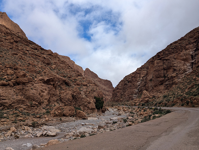 Le début de la route magique en direction de Agoudal