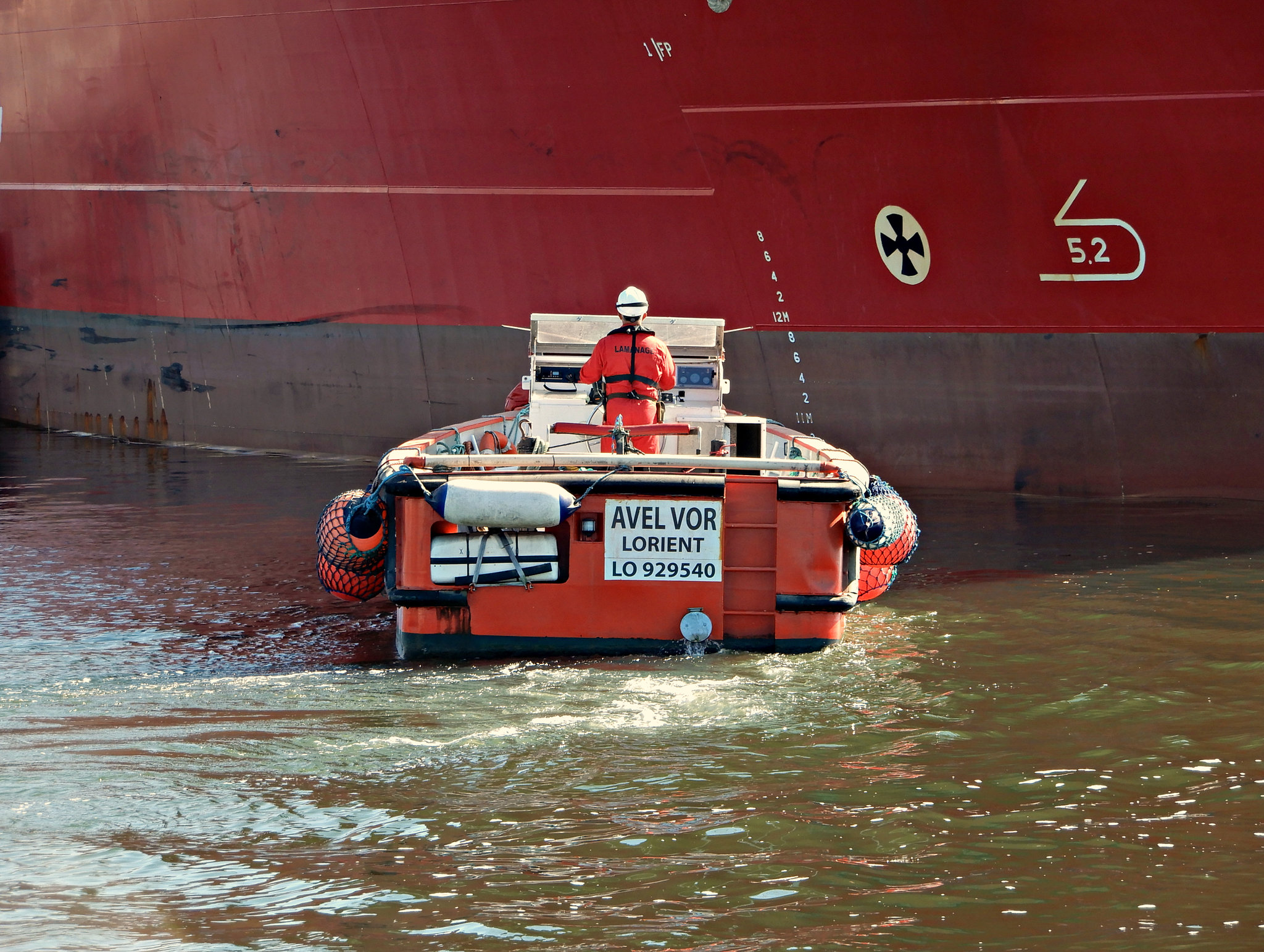 tirage de cables d'amarrage