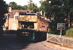 Guide Friday ETO 163L at Anne Hathaway’s Cottage, Shottery – 16 Aug 1987 (54-15)