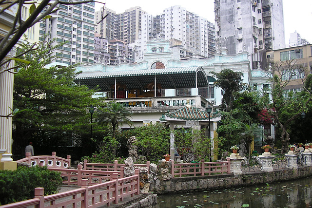 Lou Lim Ioc Garden