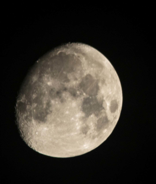 The moon tonight. 22-11-2015.