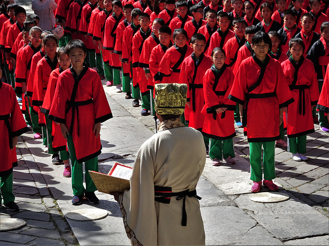 Kids on parade, Confucian Temple_3