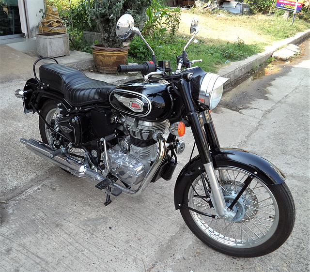 Moto indienne Royal Enfield EFI-500 (3)