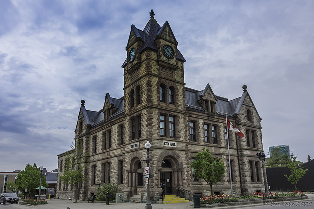 Woodstock City Hall (© Buelipix)