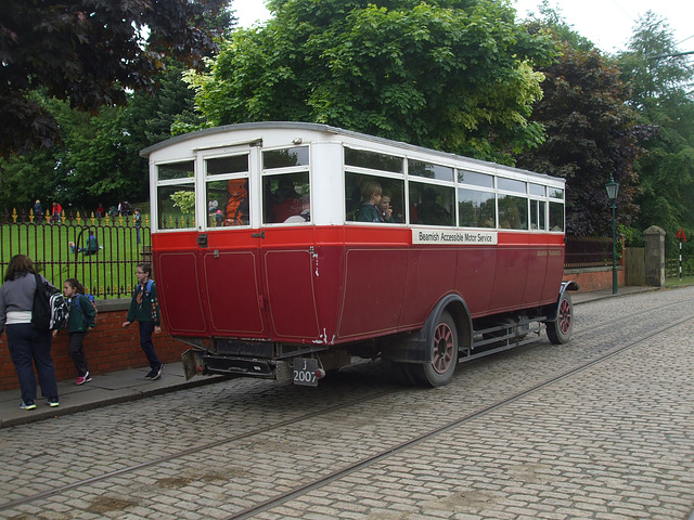 DSCF4157 Replica bus at Beamish - 18 Jun 2016