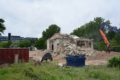 Demolition of the former Clusius Laboratory