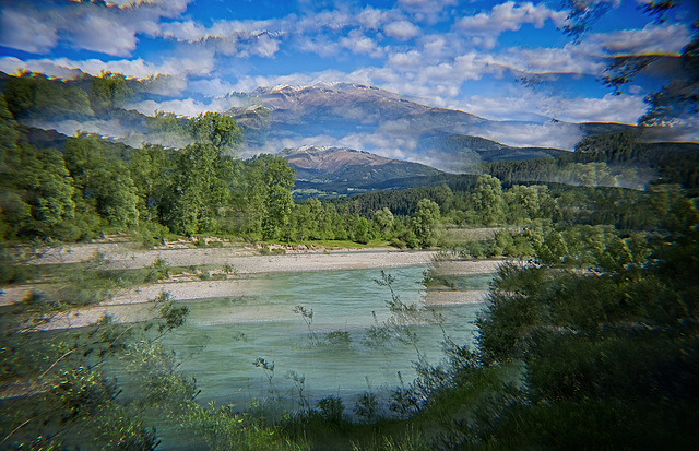 Wenn man von Bergen umringt ist :)) When you are surrounded by mountains :)) Quand tu es entouré de montagnes :))