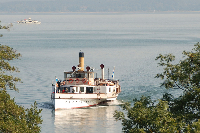 "Dampf"schifffahrt auf dem Chiemsee