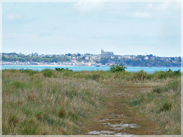 Vue depuis Saint Benoit des Ondes vers Cancale (35)