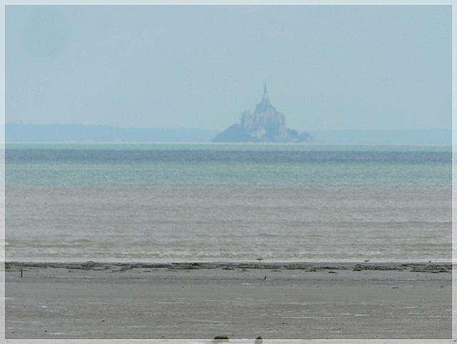 Vue depuis Saint Benoit des Ondes  (35) vers Le Mont Saint Michel