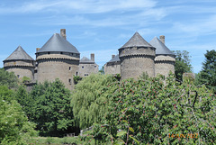 LASSAY LES CHATEAUX