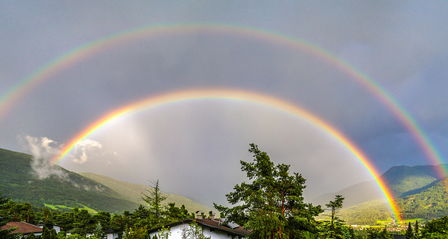 Doppelter Regenbogen