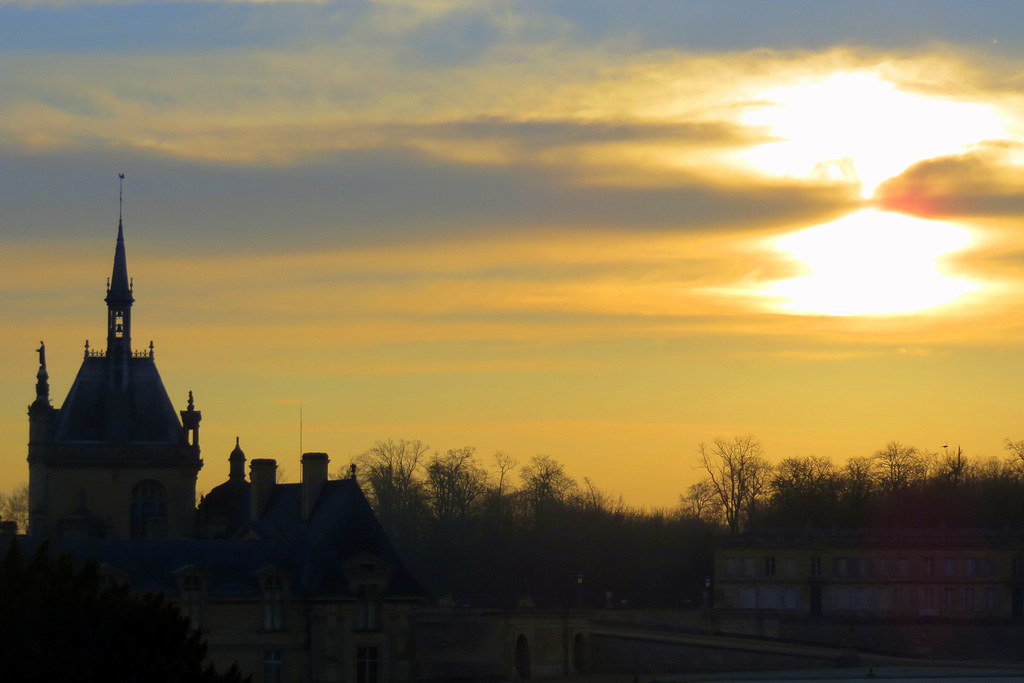 Lever de soleil sur Chantilly