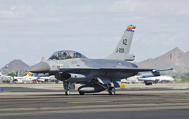 Royal Netherlands Air Force General Dynamics F-16B Fighting Falcon J-209 (83-1209)