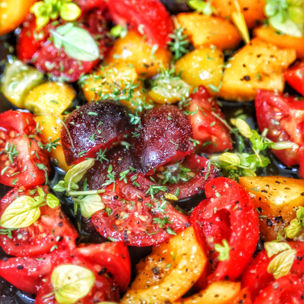 tomatoes roasting for sauce