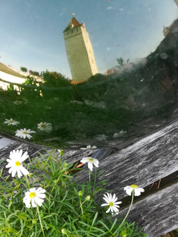 golden tower reflex