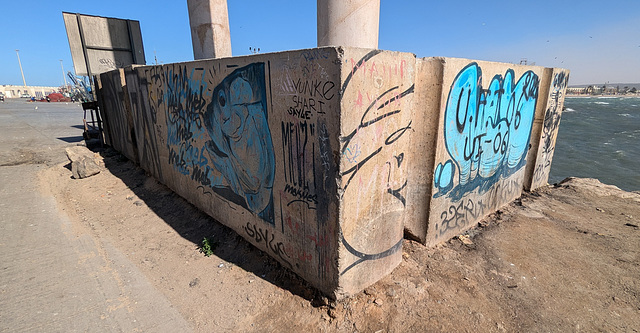 Graffitis portuaires / Graffiti portuali