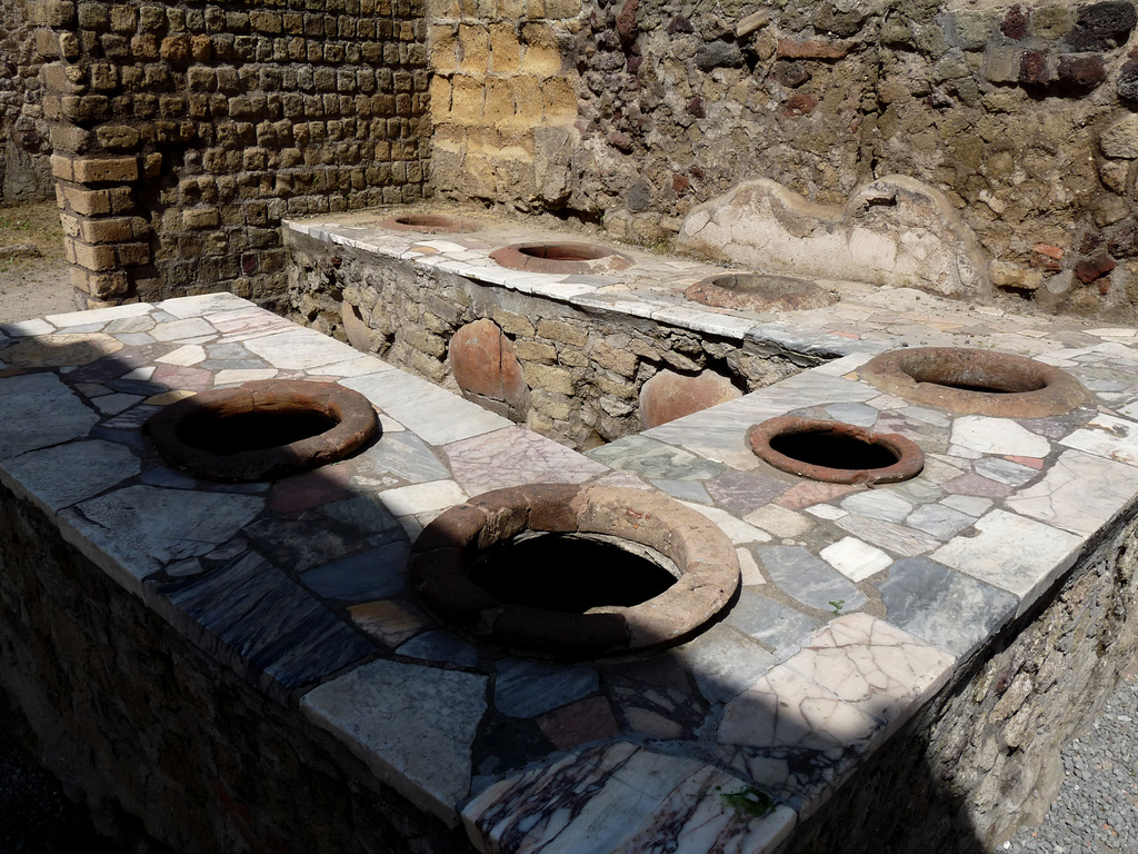 Herculaneum- Thermopolium