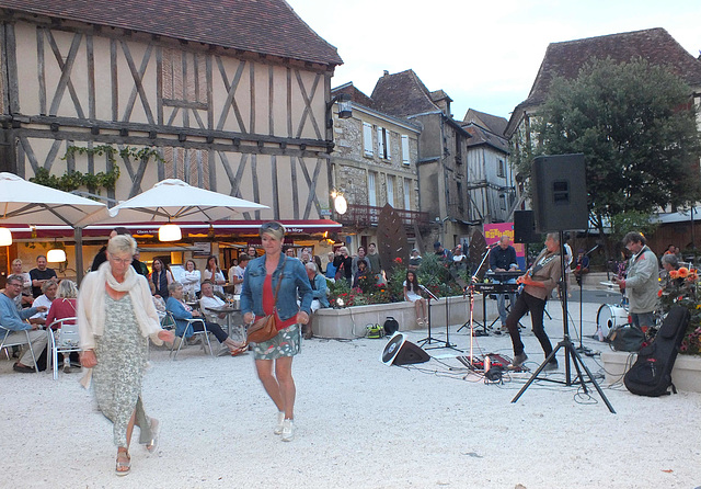Soirs d'été dans la vieille ville de Bergerac