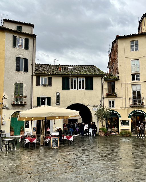 Lucca 2024 – Piazza dell’Anfiteatro