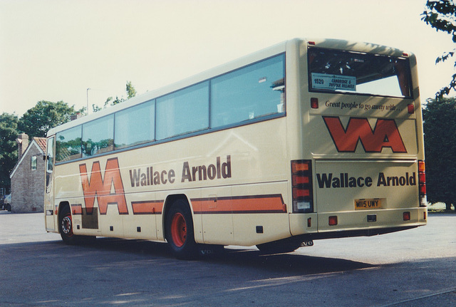 Wallace Arnold M115 UWY at the Smoke House Inn, Beck Row – 3 Jun 1996 (315-23A)