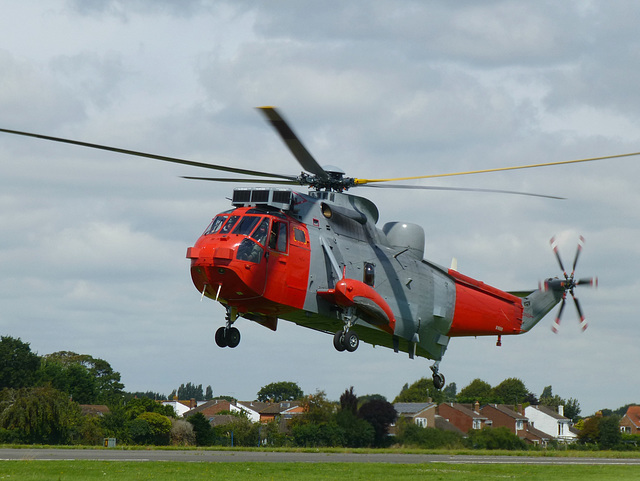 Heli Operations XV666 at Solent Airport (2) - 11 August 2017