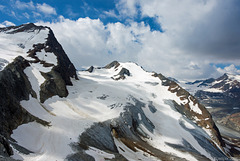 Blick von der Schwarzen Schneid in die Nordflanke der Inneren Schwarzen Schneid, 3367 m ü. A (© Buelipix)