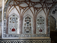 Amer- Amber Fort-- Sheesh Mahal (Mirror Palace)