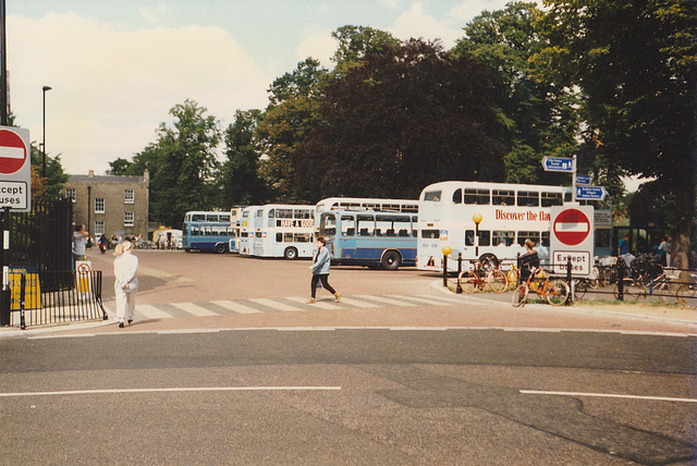Drummer Street bus station, Cambridge – August 1986 (40-25) Drummer Street bus station, Cambridge – August 1986 (40-25)