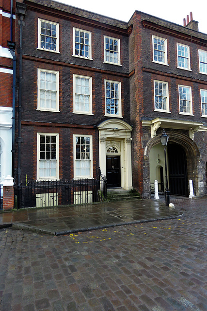 charterhouse surgeon's house, london (1)