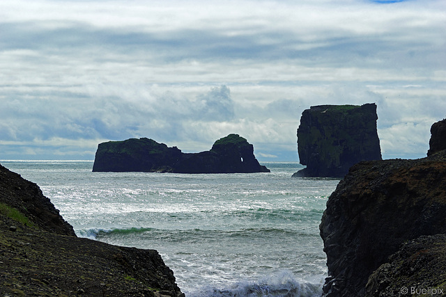 Kirkjufjara Beach, Blick nach Süden (© Buelipix)