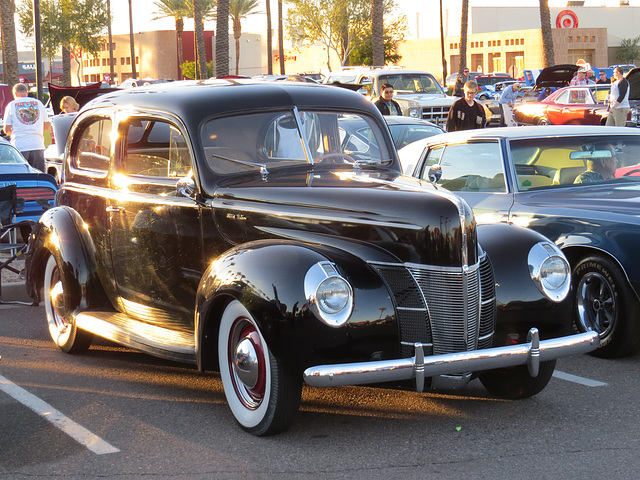 1940 Ford De Luxe Tudor Sedan