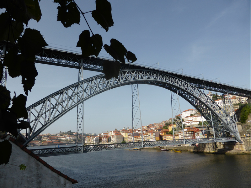 #27 - Agathe Beitz - Porto Brücke de D Luis I -33̊ 1point