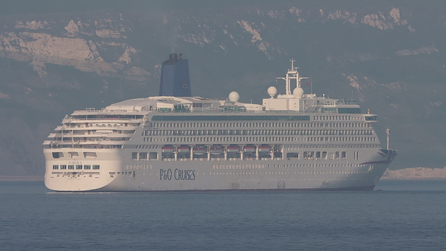 MV Aurora, MV Arcadia, MV Oceana, MV Ventura and RMS Queen Mary 2 - together!