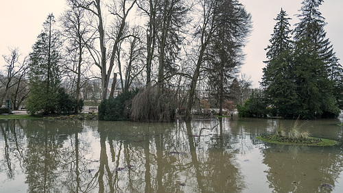 BESANCON:Innodation du parc Micaud 12