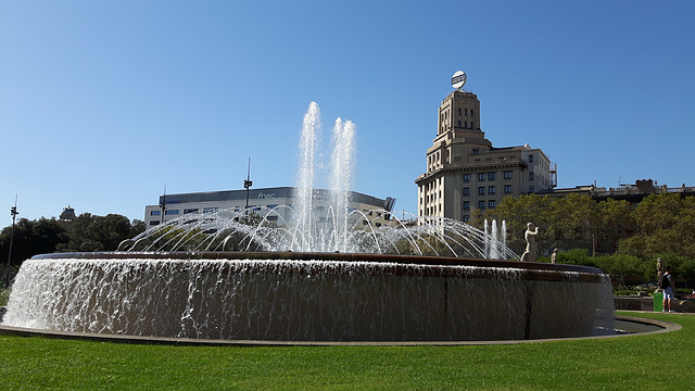 Fountain at Placa de Cataluya