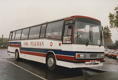 York Pullman D131 HML at Ferrybridge Service Area – 2 Oct 1992 (181-19)