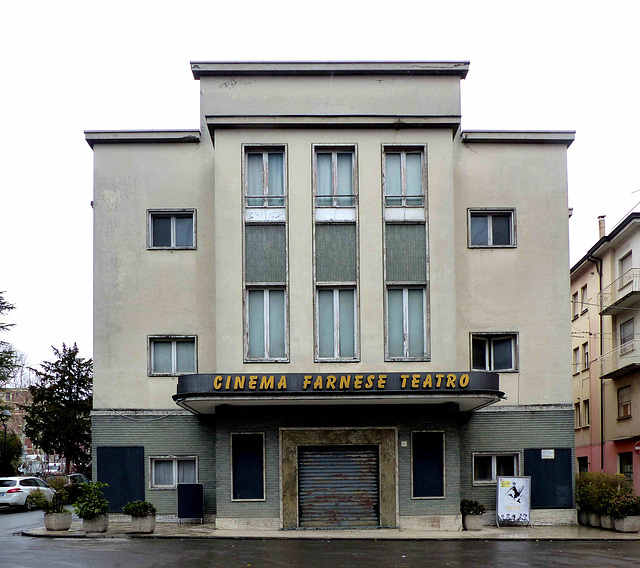 Borgo Val di Taro - Cinema Teatro Farnese