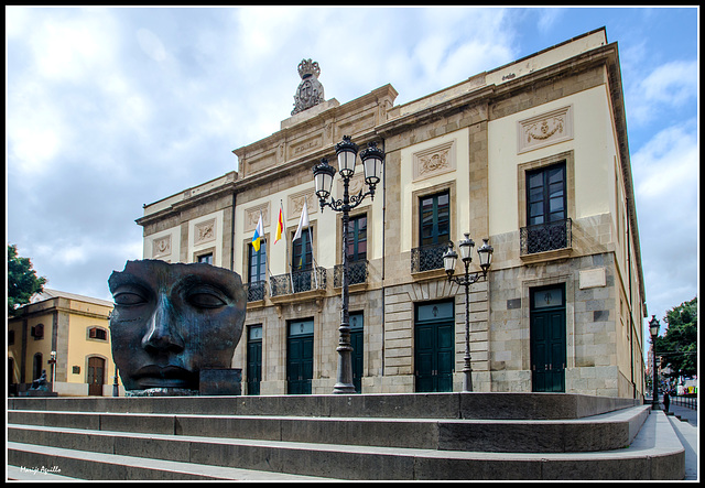 El Teatro