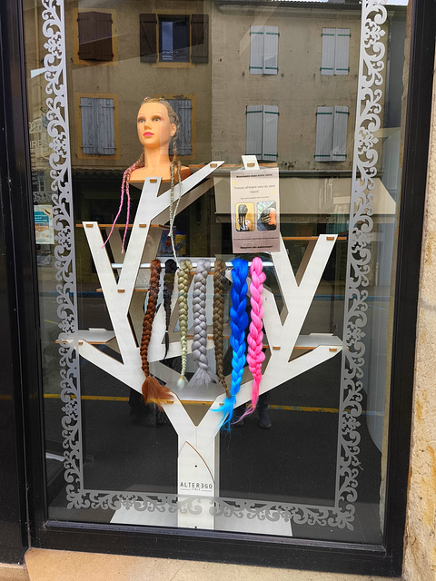 Quand le moderne reflète l'ancien / When the modern reflects the old [EXPLORER]