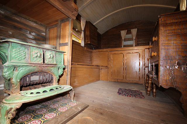 Romany Caravan of 1900, Hatlebury Castle, Worcestershire