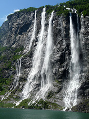 Seven Sisters Waterfall