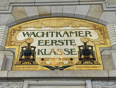 First class waiting room sign, Haarlem train station