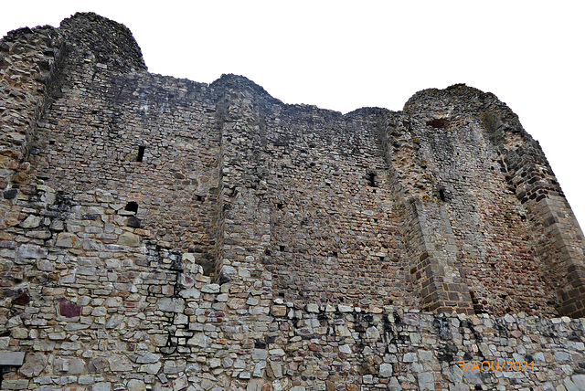 remparts encore impressionnants 3/4