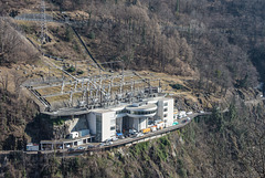 Kontrollzentrum bei der Staumauer im Valle Verzasca ... P.i.P. (© Buelipix)