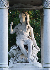 Lois Josephine Pettee Grave in Greenwood Cemetery, September 2010