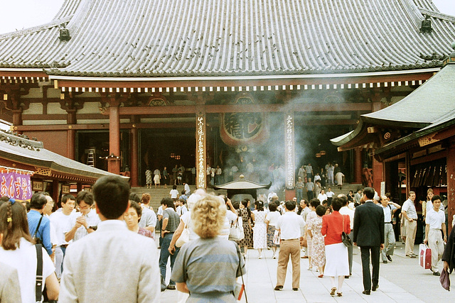 Sensō-ji Buddhist Temple (49 12)