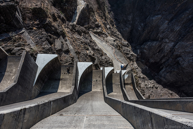 Staumauer Valle Verzasca (© Buelipix)