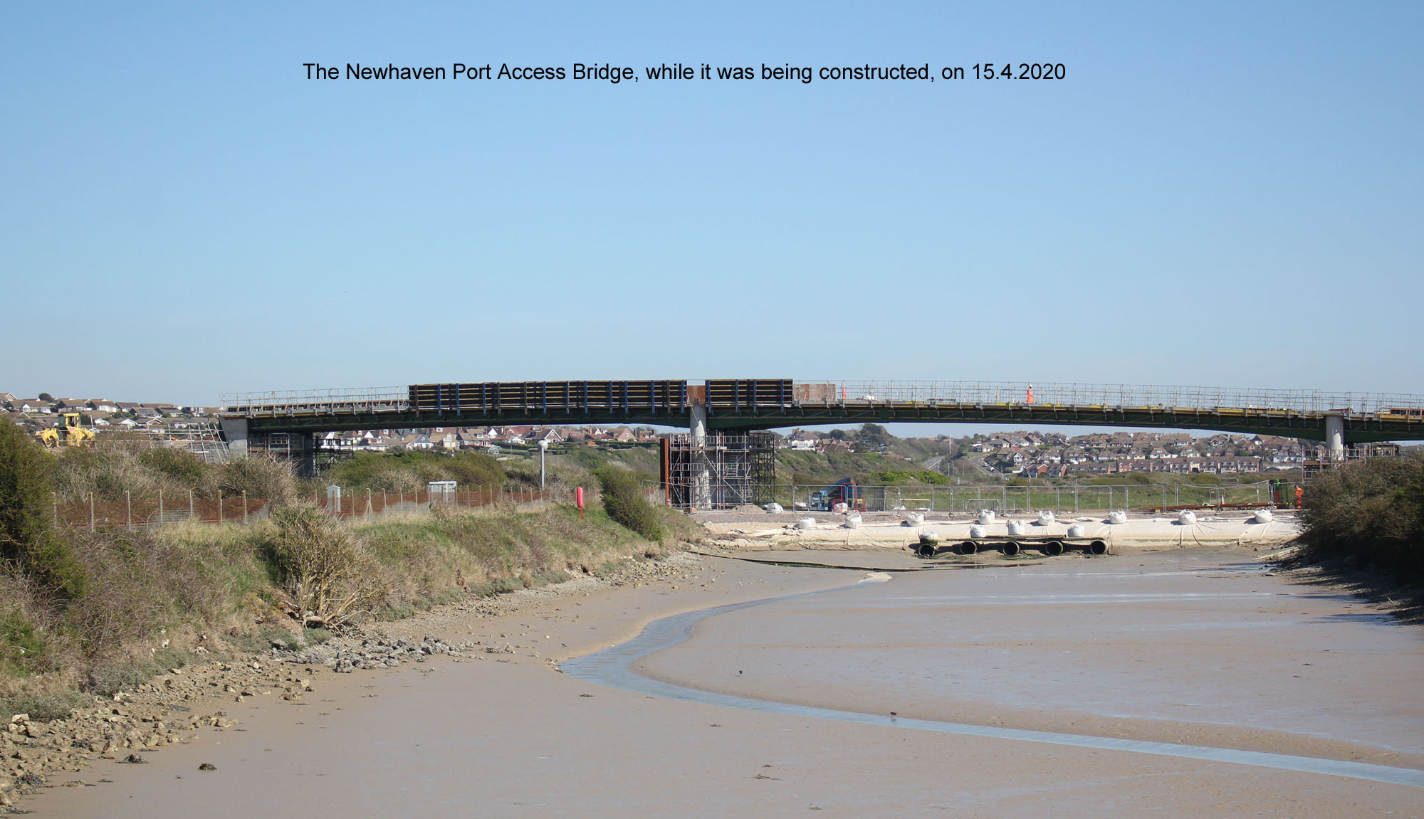 Newhaven Port access bridge 15 4 2020 e